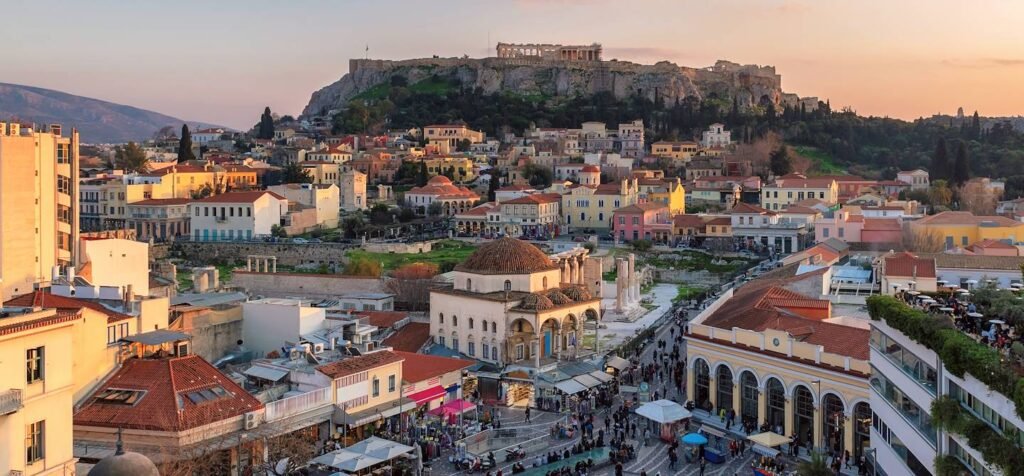 Monastiraki flea market in Athens, a free place to explore