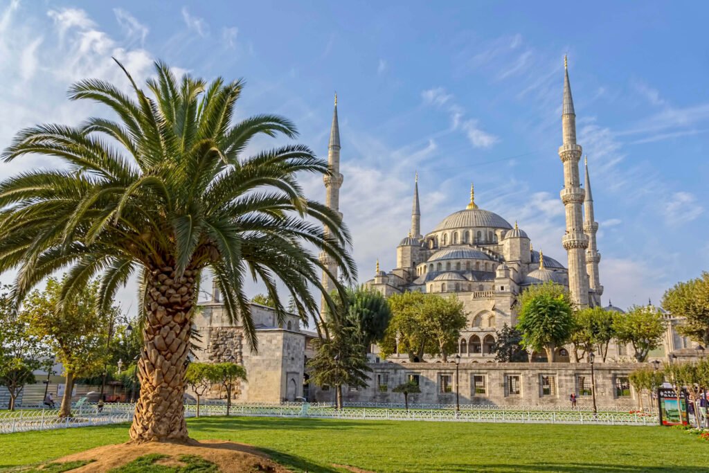 Süleymaniye Mosque overlooking Istanbul, Turkey