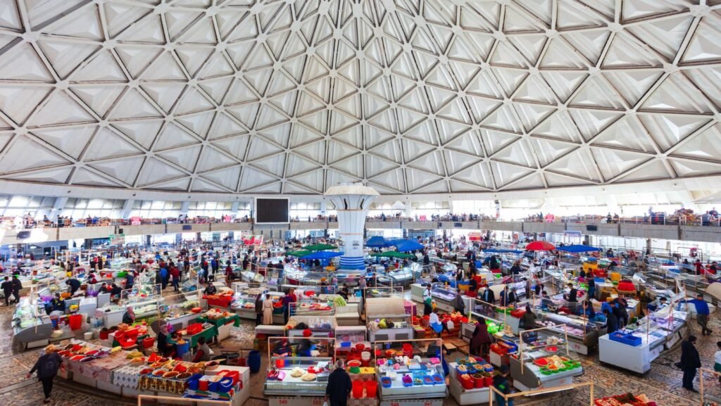 Chorsu Bazaar market dome and stalls in Tashkent